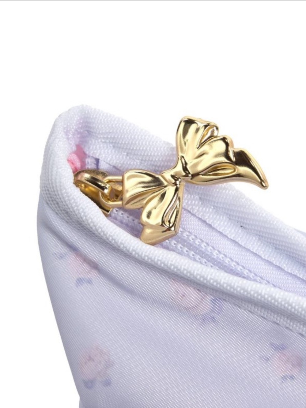 LoveShackFancy x Target - Yoobi
Everblooming Rosettes Ditsy Quilted Tote
Bag - Picture 4 of 11